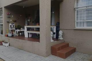 2 Bedroom Property for Sale in New Redruth Gauteng