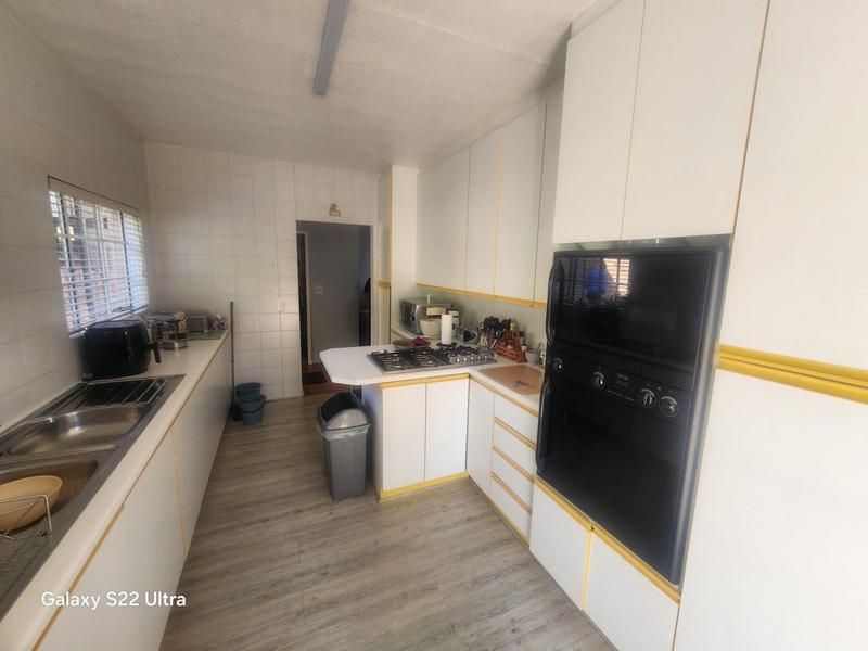 3 Bedroom Property for Sale in New Redruth Gauteng
