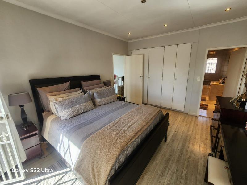 3 Bedroom Property for Sale in New Redruth Gauteng