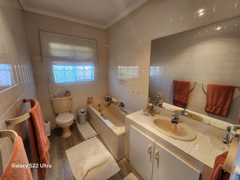 3 Bedroom Property for Sale in New Redruth Gauteng