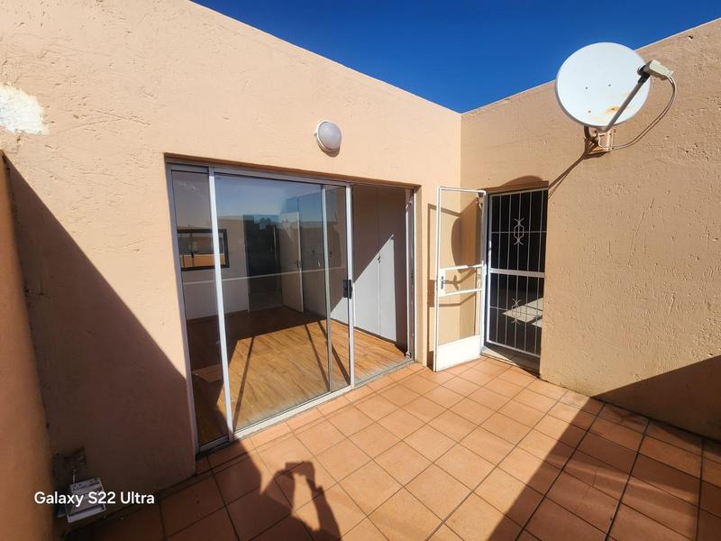 2 Bedroom Property for Sale in Randhart Gauteng