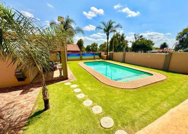 2 Bedroom Property for Sale in Randhart Gauteng