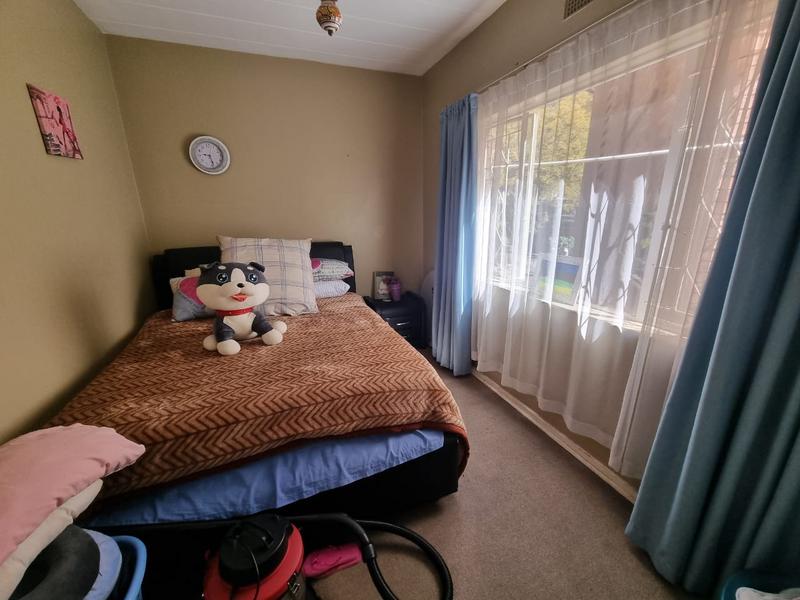 3 Bedroom Property for Sale in South Crest Gauteng