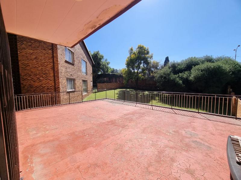 3 Bedroom Property for Sale in South Crest Gauteng