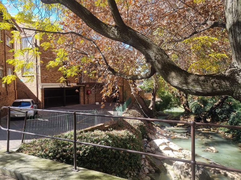 3 Bedroom Property for Sale in South Crest Gauteng