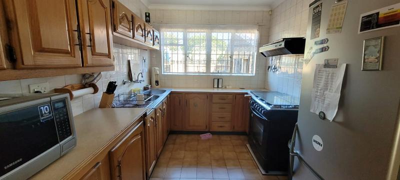 2 Bedroom Property for Sale in South Crest Gauteng