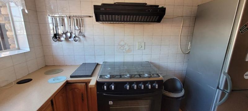 2 Bedroom Property for Sale in South Crest Gauteng