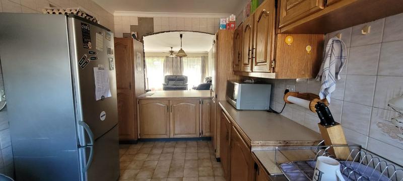 2 Bedroom Property for Sale in South Crest Gauteng