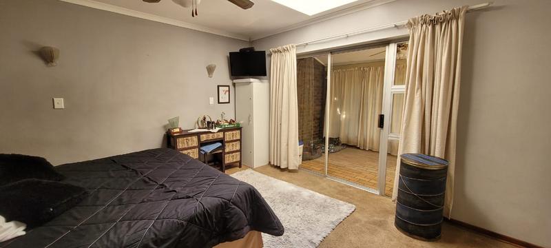 2 Bedroom Property for Sale in South Crest Gauteng