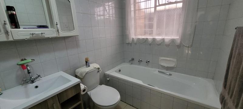 2 Bedroom Property for Sale in South Crest Gauteng