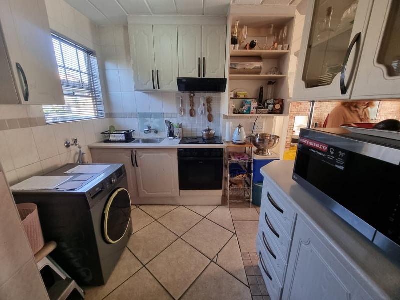 2 Bedroom Property for Sale in Verwoerdpark Gauteng