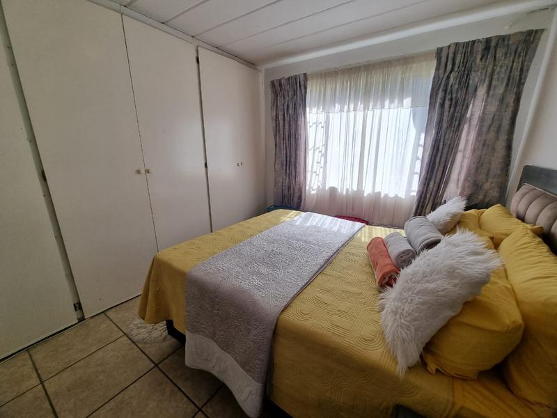 2 Bedroom Property for Sale in Verwoerdpark Gauteng