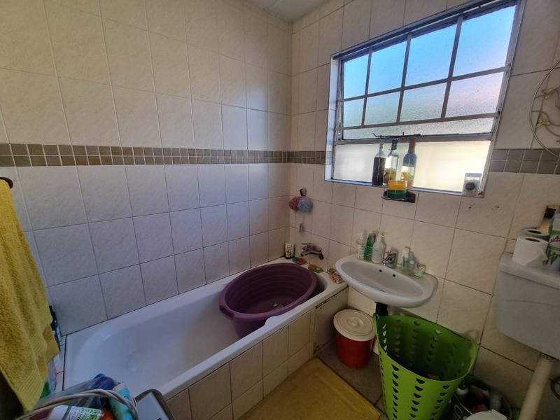 2 Bedroom Property for Sale in Verwoerdpark Gauteng