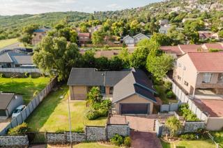 4 Bedroom Property for Sale in Glenvista Gauteng