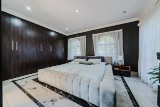 4 Bedroom Property for Sale in Glenvista Gauteng