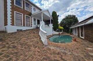 4 Bedroom Property for Sale in Glenvista Gauteng