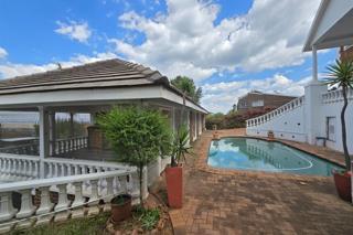 4 Bedroom Property for Sale in Glenvista Gauteng