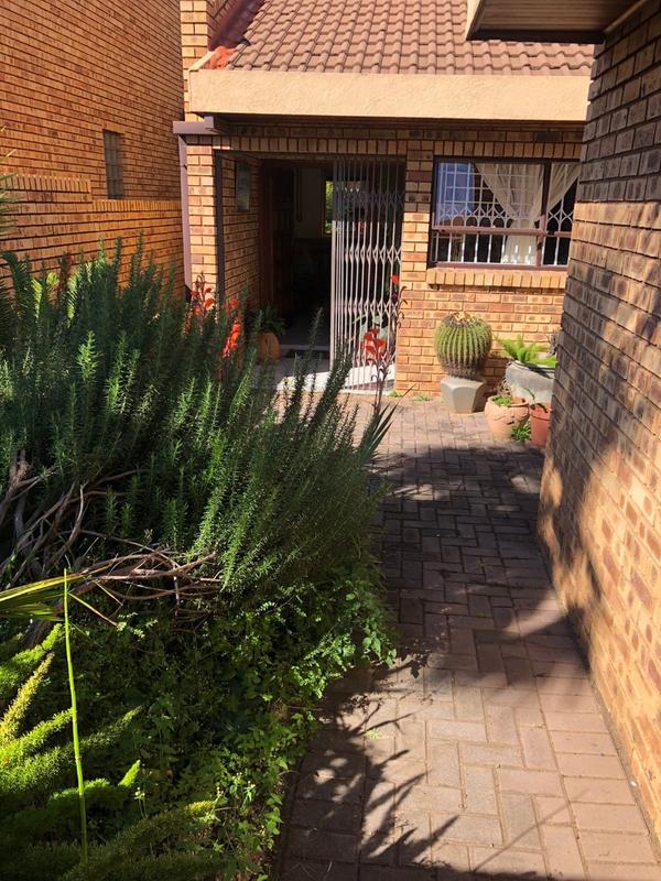 To Let 3 Bedroom Property for Rent in Vanderbijlpark SW 5 Gauteng