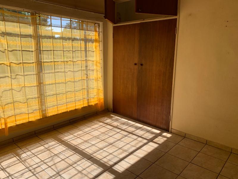 6 Bedroom Property for Sale in Northdene Gauteng