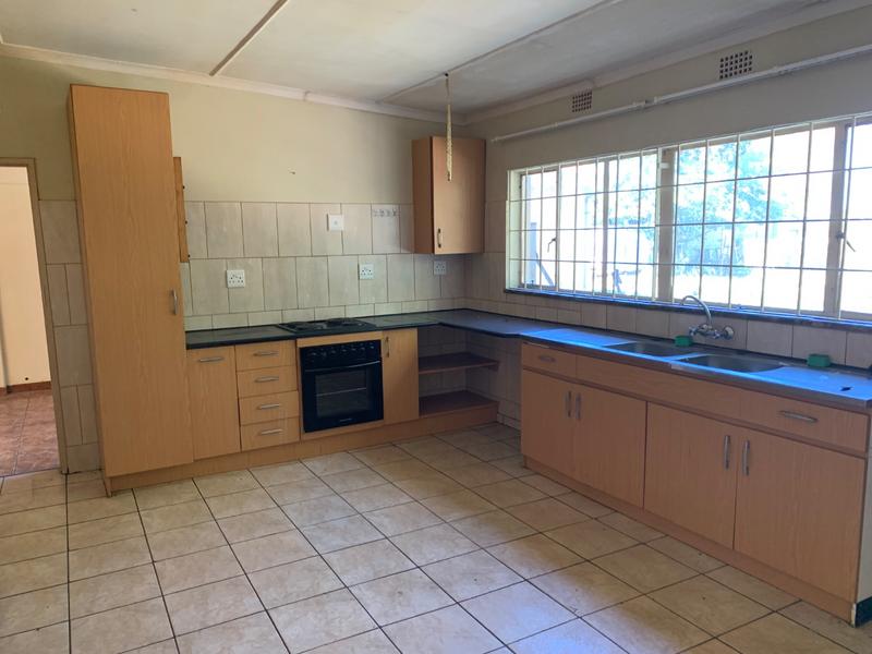 6 Bedroom Property for Sale in Northdene Gauteng