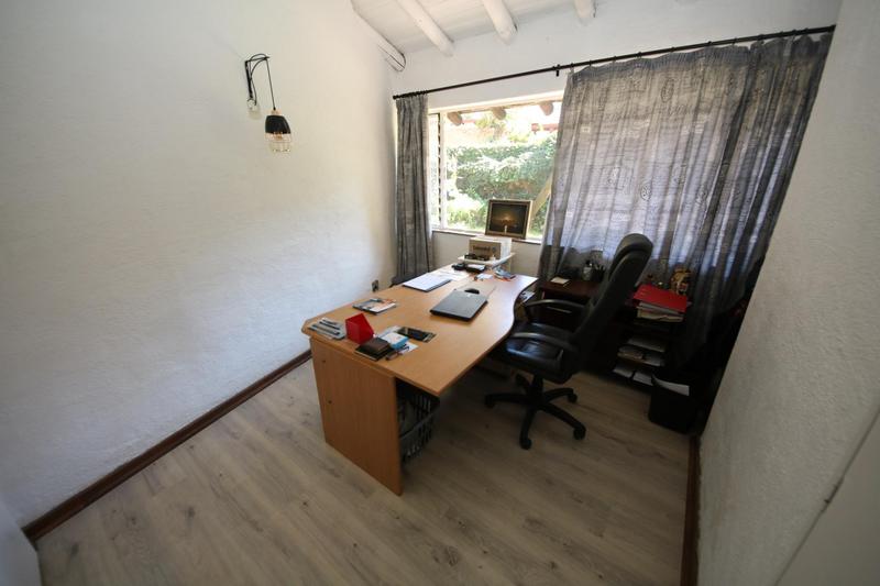 To Let 3 Bedroom Property for Rent in Blairgowrie Gauteng