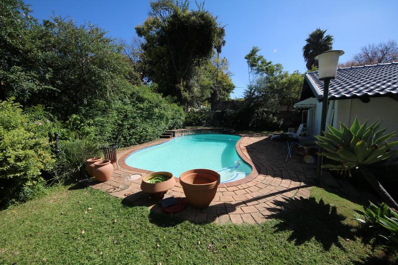 To Let 3 Bedroom Property for Rent in Blairgowrie Gauteng