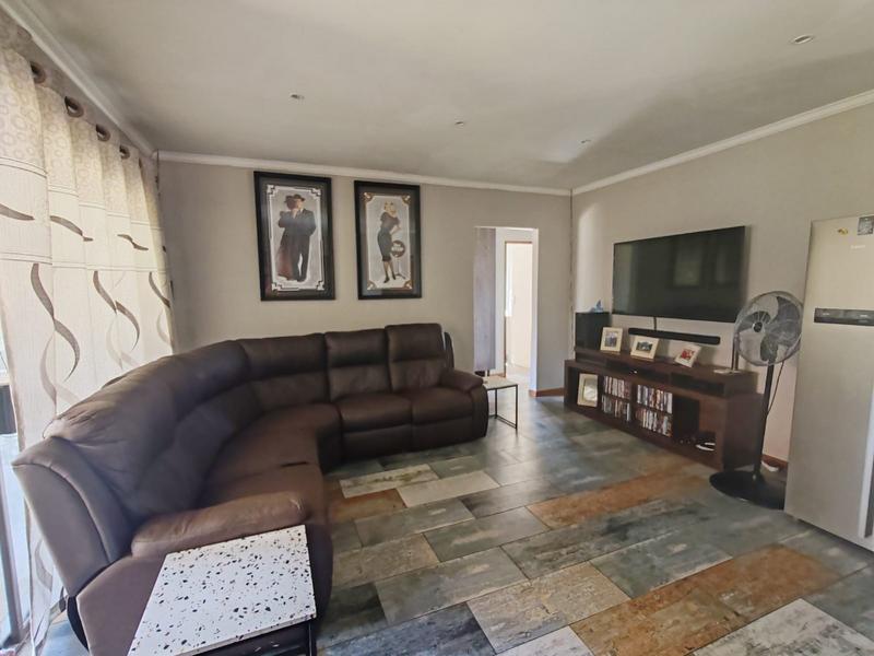 To Let 3 Bedroom Property for Rent in Kookrus Gauteng