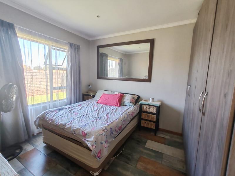 To Let 3 Bedroom Property for Rent in Kookrus Gauteng