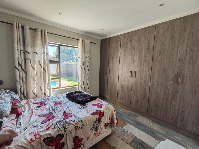 To Let 3 Bedroom Property for Rent in Kookrus Gauteng