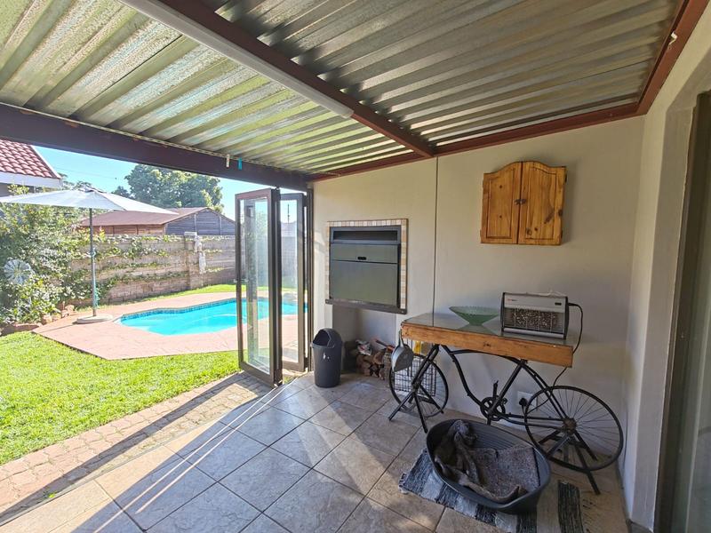 To Let 3 Bedroom Property for Rent in Kookrus Gauteng