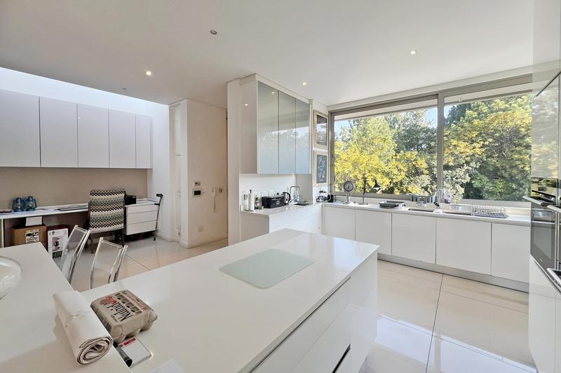 To Let 2 Bedroom Property for Rent in Morningside Gauteng