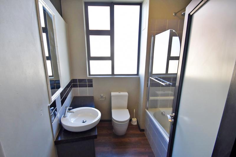 2 Bedroom Property for Sale in Rosebank Gauteng