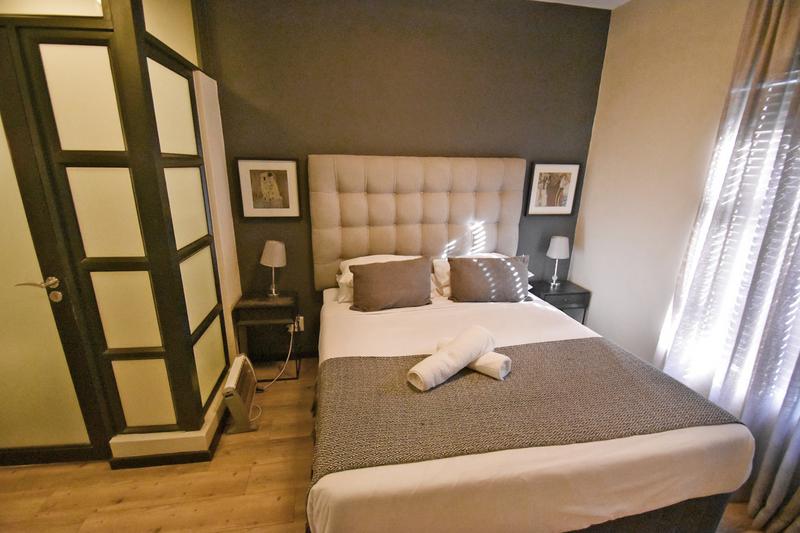 2 Bedroom Property for Sale in Rosebank Gauteng