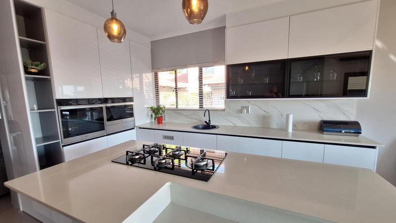 To Let 4 Bedroom Property for Rent in Moreleta Park Gauteng