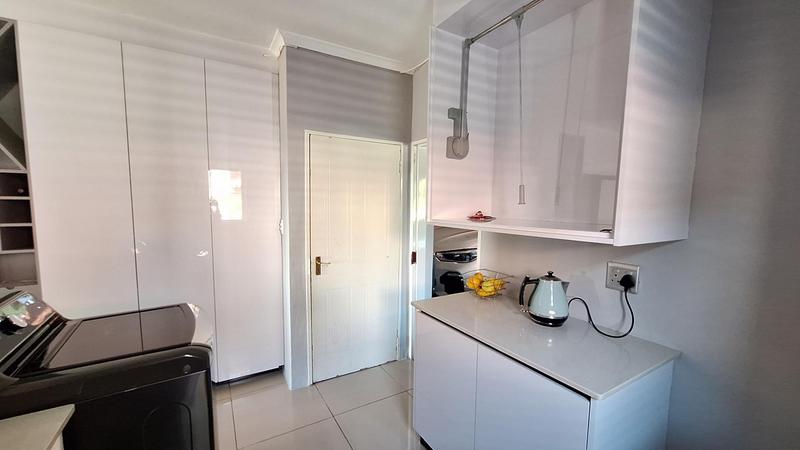 To Let 4 Bedroom Property for Rent in Moreleta Park Gauteng