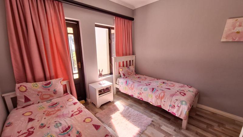 To Let 4 Bedroom Property for Rent in Moreleta Park Gauteng
