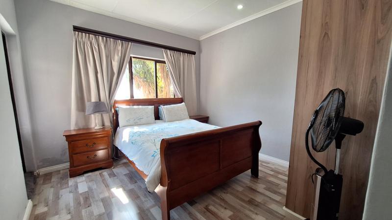 To Let 4 Bedroom Property for Rent in Moreleta Park Gauteng