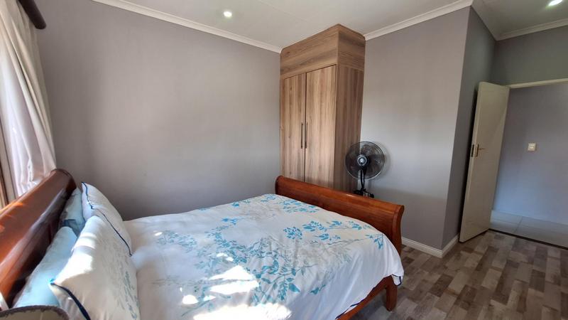 To Let 4 Bedroom Property for Rent in Moreleta Park Gauteng