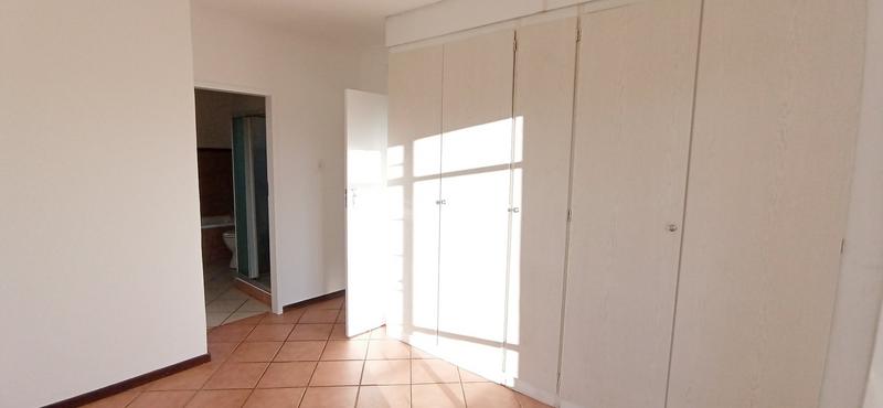 To Let 2 Bedroom Property for Rent in Boardwalk Villas Gauteng