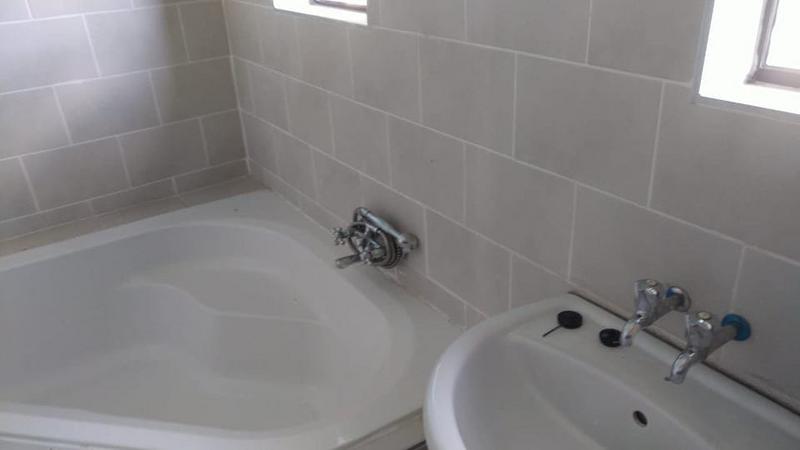 3 Bedroom Property for Sale in Garthdale Gauteng