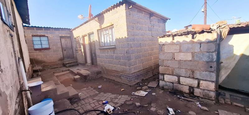 2 Bedroom Property for Sale in Tembisa Gauteng