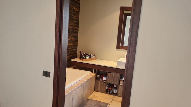 To Let 2 Bedroom Property for Rent in Bedford Gardens Gauteng