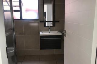 3 Bedroom Property for Sale in Greenstone Hill Gauteng