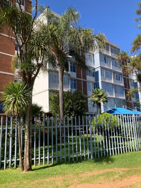 1 Bedroom Property for Sale in Bedford Gardens Gauteng