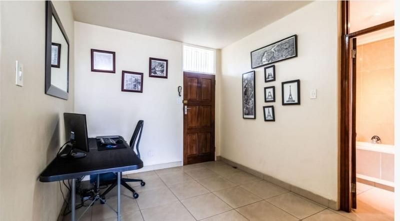 1 Bedroom Property for Sale in Bedford Gardens Gauteng