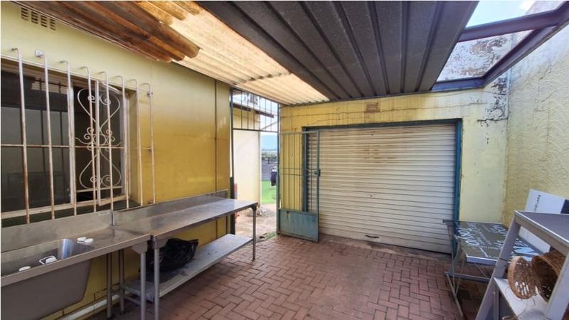 4 Bedroom Property for Sale in Wychwood Gauteng