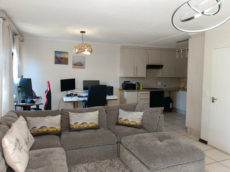 2 Bedroom Property for Sale in Broadacres Gauteng