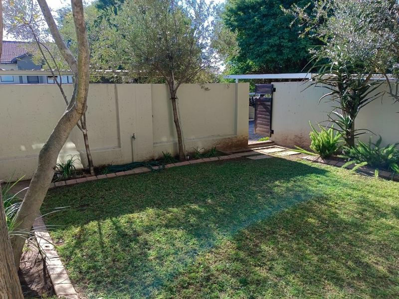 2 Bedroom Property for Sale in Broadacres Gauteng