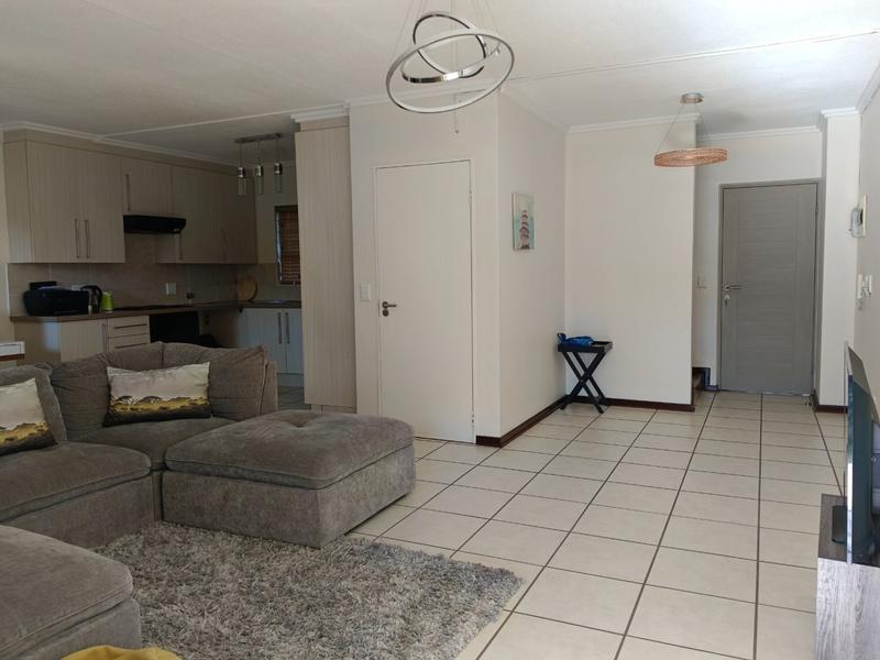 2 Bedroom Property for Sale in Broadacres Gauteng