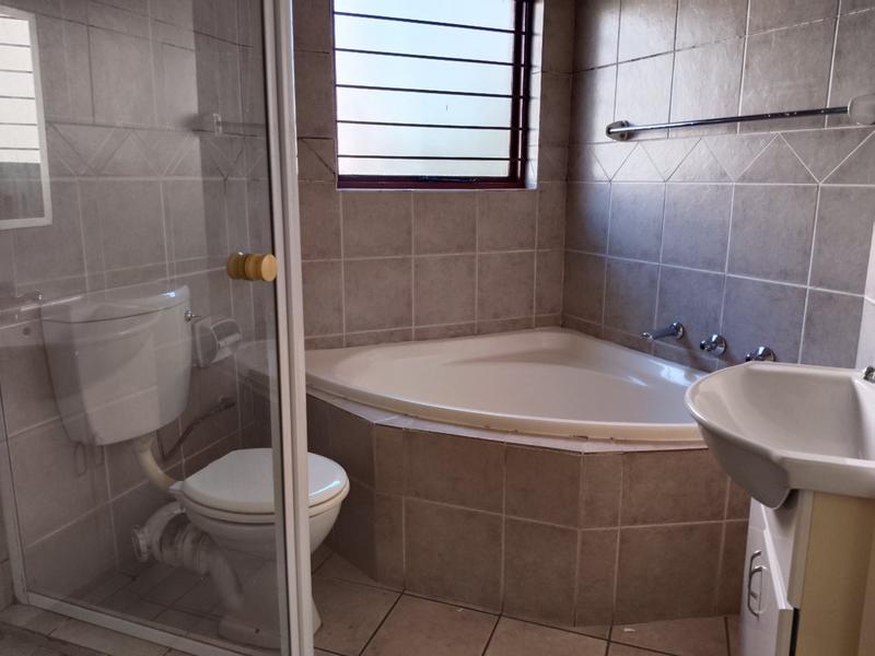 3 Bedroom Property for Sale in North Riding Gauteng
